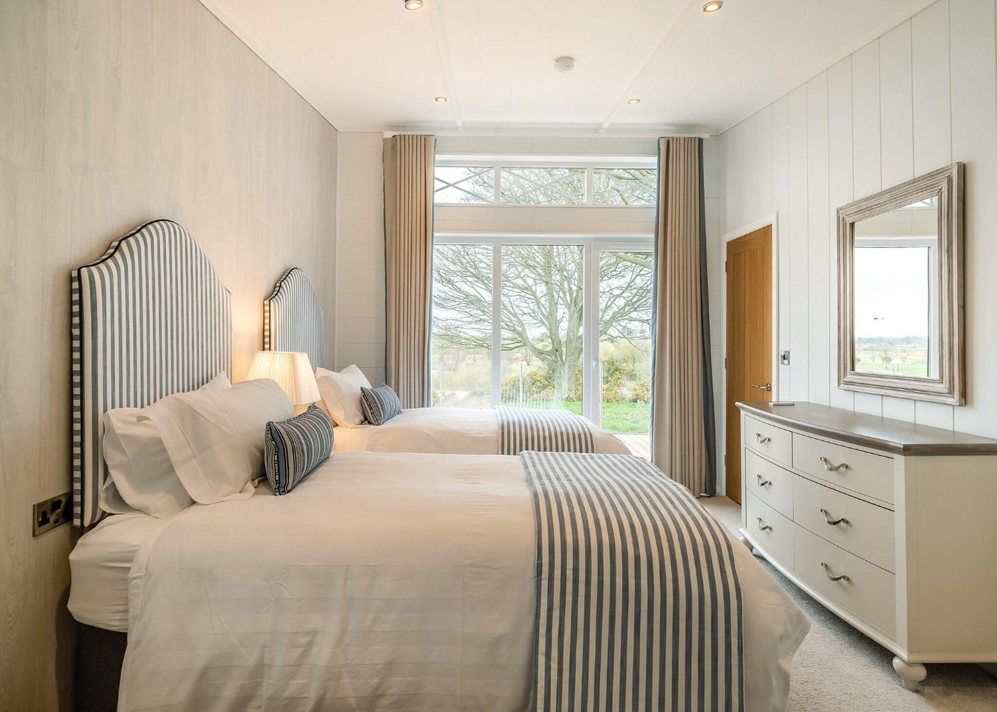 Eden Lodge Retreat Crosby  Kamer foto