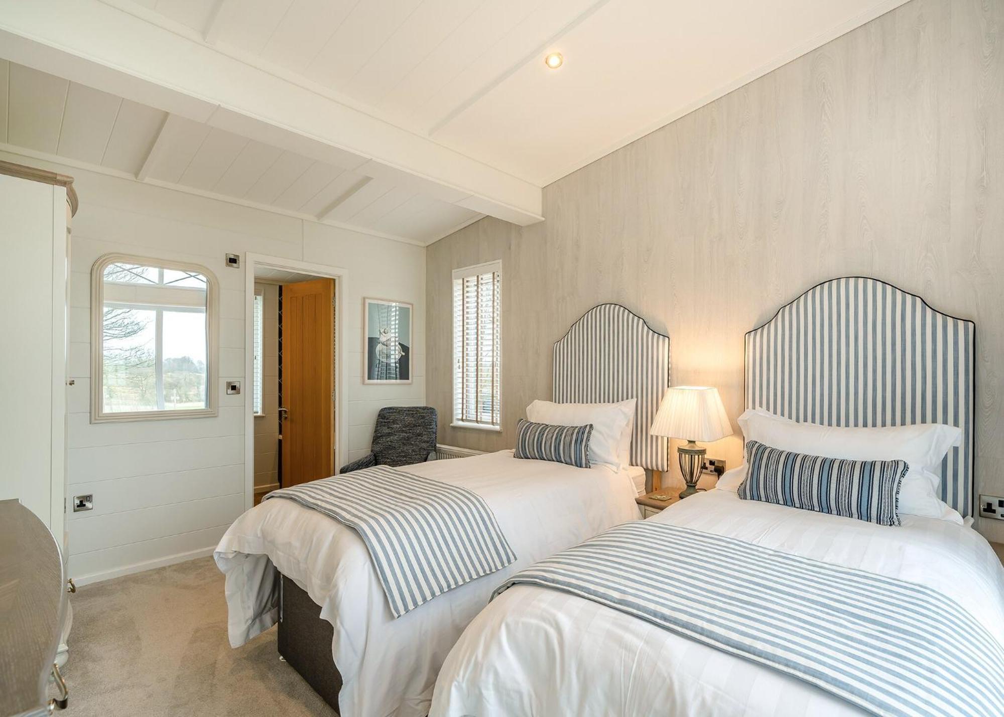 Eden Lodge Retreat Crosby  Kamer foto